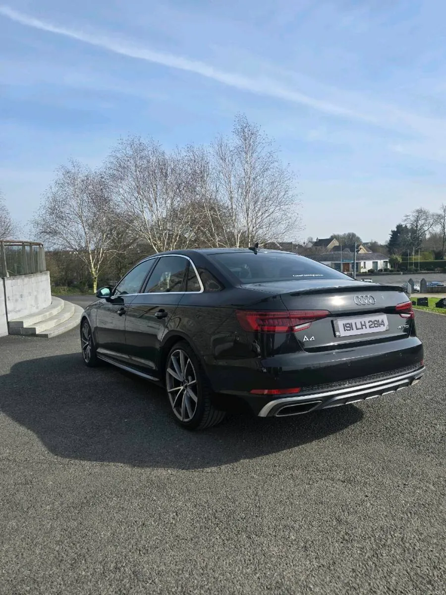 Audi a4 S line Black pack S-tronic auto - Image 4
