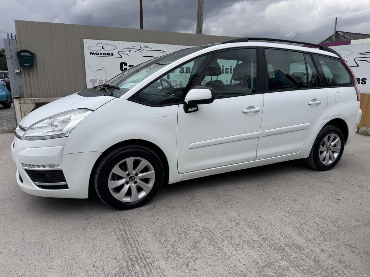 132 Citroen C4 Picasso 1.6D VTR Low Miles Warranty - Image 4