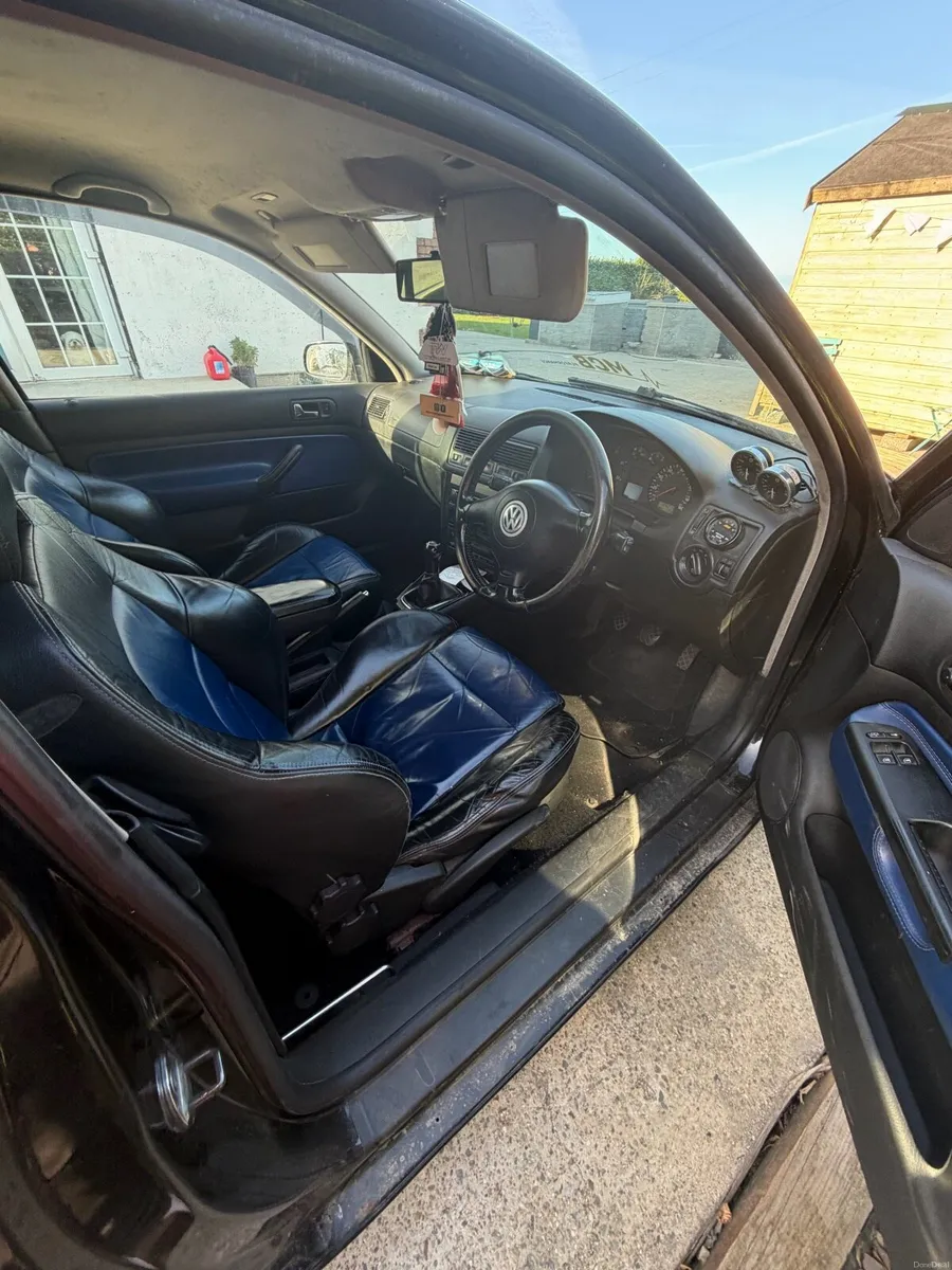 Volkswagen Golf - Image 5