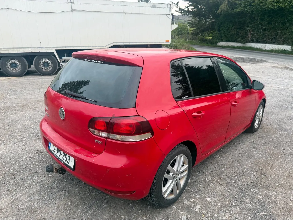 Volkswagen Golf 2012 - Image 2