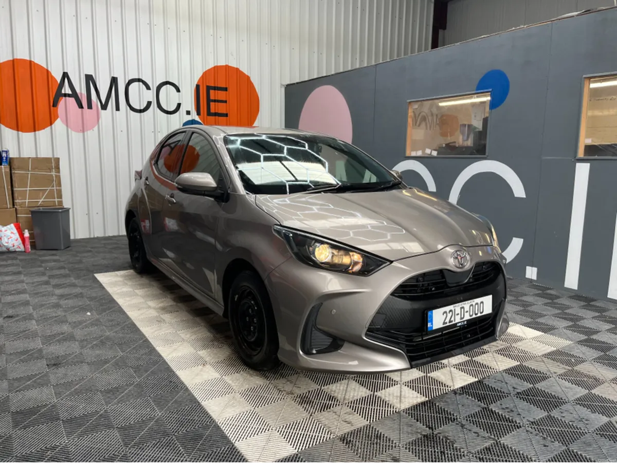 Toyota Yaris €12950 2022 TOYOTA YARIS X 1.0 AUTOMA - Image 1