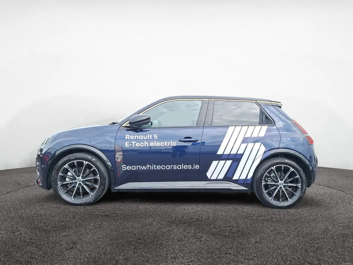 Renault 5 ICONIC 52KWH 150HP - Image 3