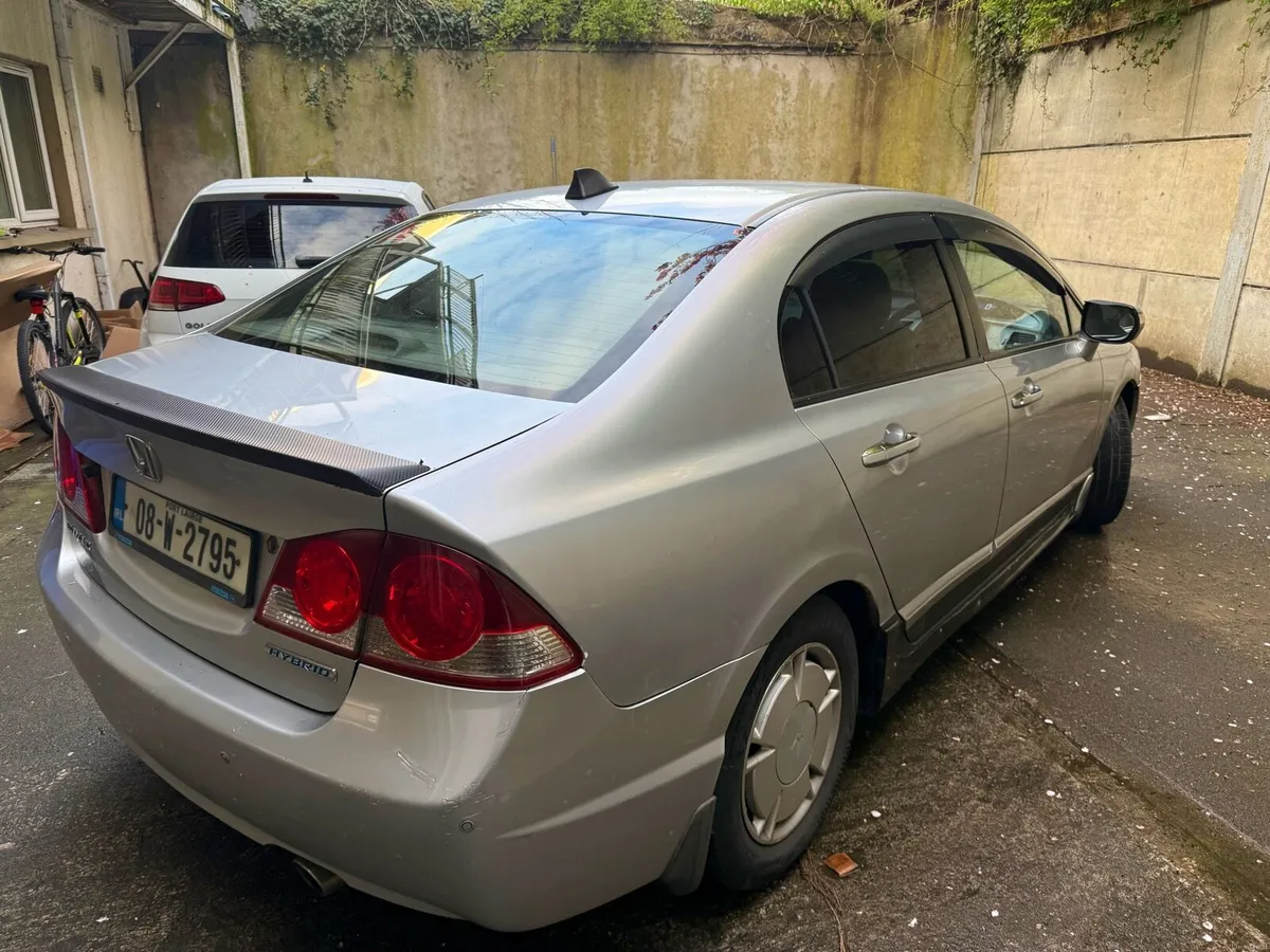 Honda civic 1.3 hybrid - Image 4