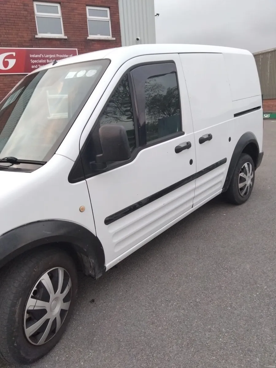 Ford Transit Connect - Image 2