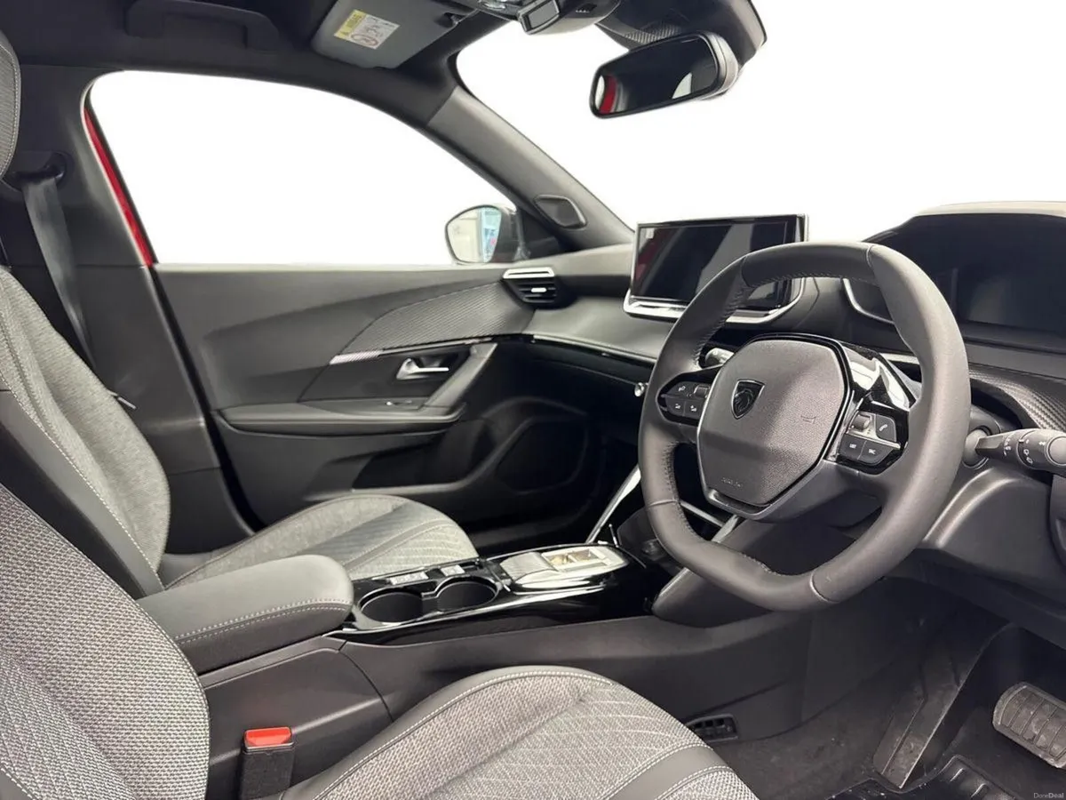 Peugeot 2008 1.2 HYBRID ALLURE *SPECIAL OFFER* €75 - Image 6