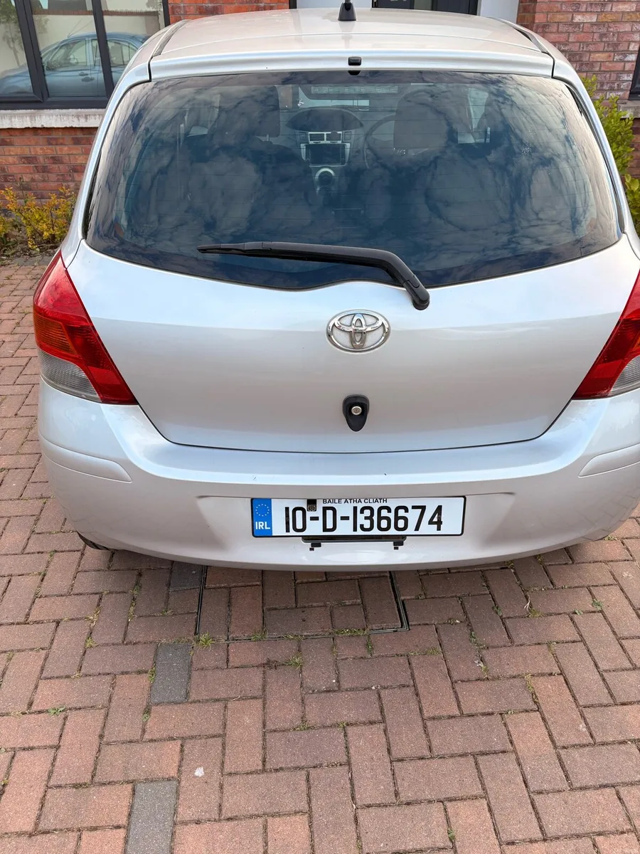 Toyota Yaris Vitz - Image 3