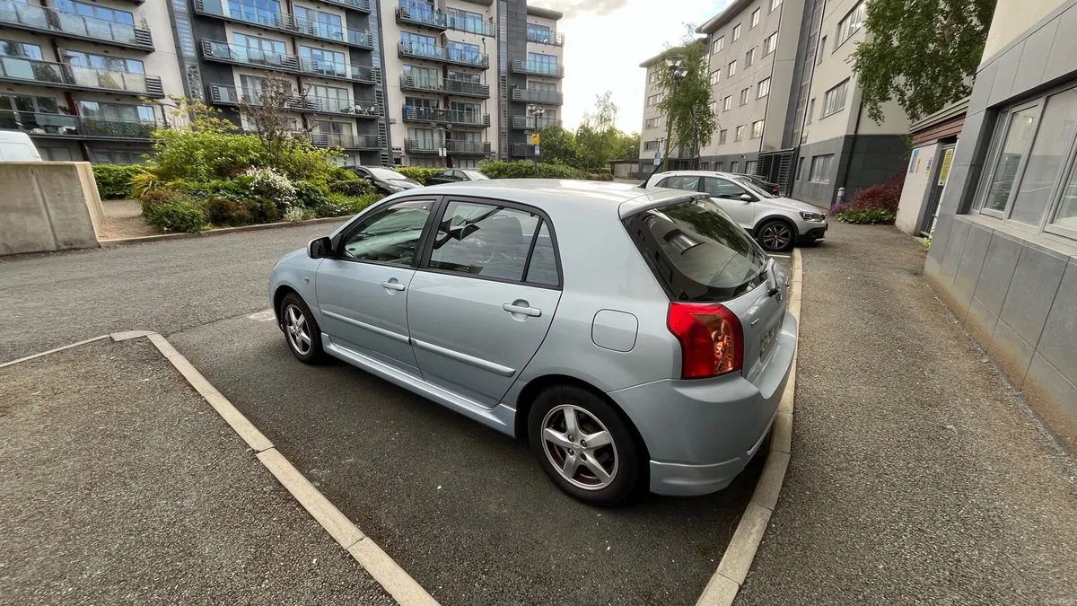 Toyota Corolla 2005 T3 petrol -1.4 16v - Manual - Image 4
