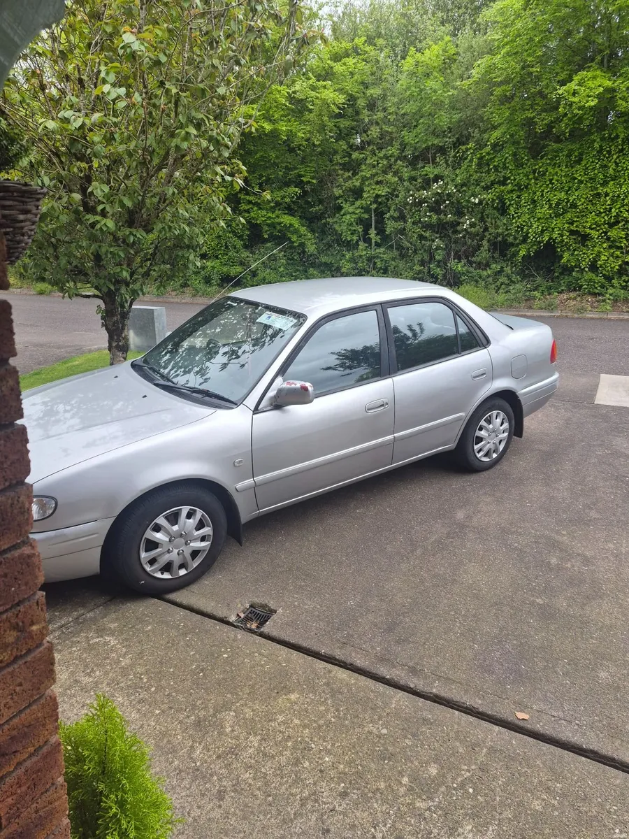 Toyota Corolla 2000