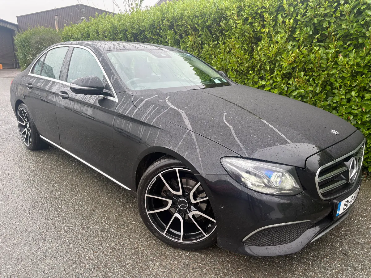 Mercedes-Benz E-Class 2019 E220 D SE PREMIUM AUTO - Image 2