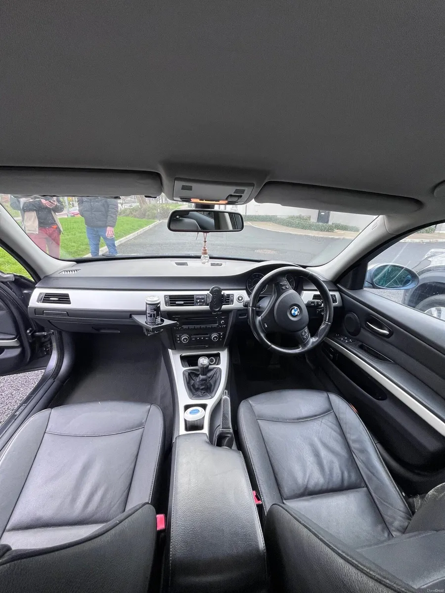 BMW 320d Manual-2008 | for Sale or Swap - Image 4