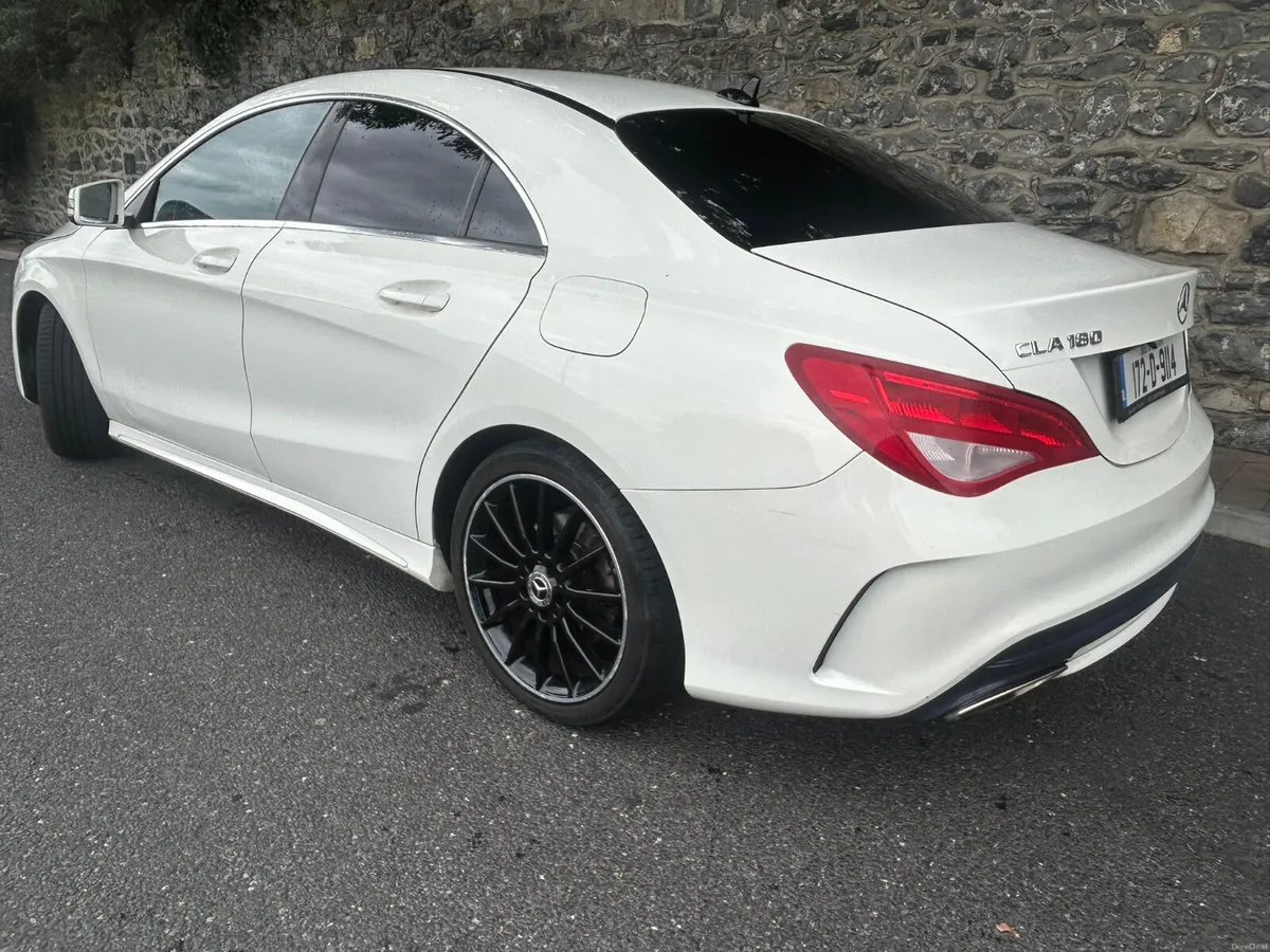 Mercedes-Benz CLA 2017 180 AMG SPORT - Image 3