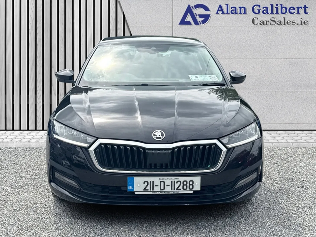 Skoda Octavia AMBITION 2.0 TDI New Model - Image 4