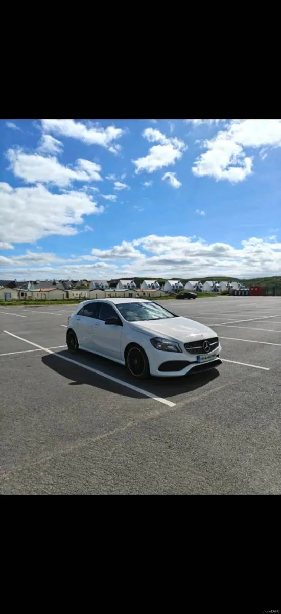 2017 Mercedes Benz A Class A200d - Image 4
