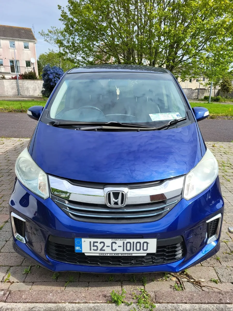 Honda Freed 2015 Petrol Hybrid 1.5 - Image 1