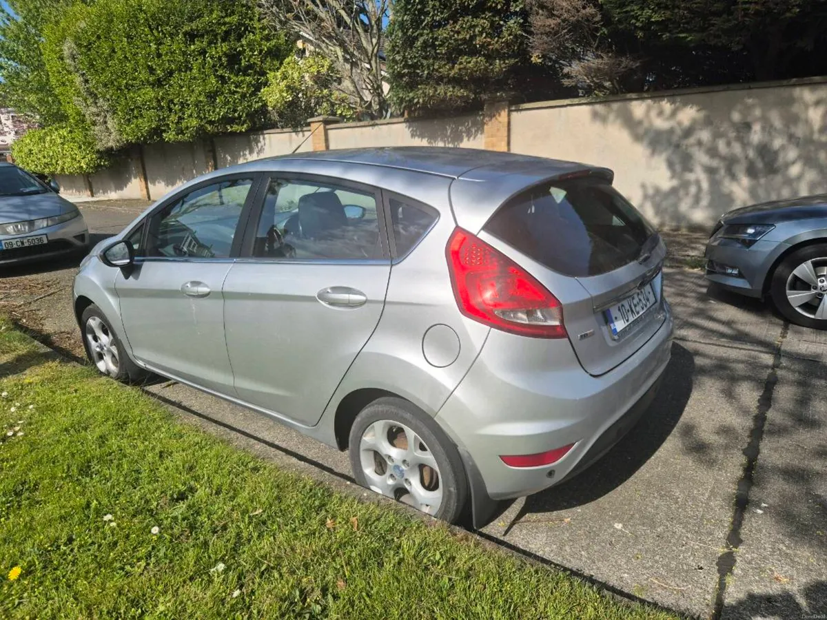 2010 ford fiesta 1.4 diesel  €1,495 - Image 3