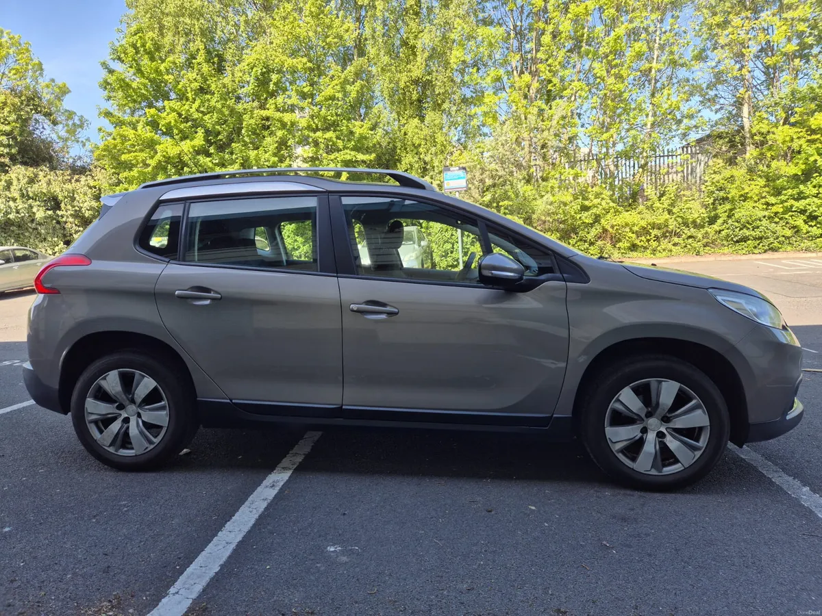 PEUGEOT 2008 / 2015 / 1.4 DIESEL / MANUAL - Image 4