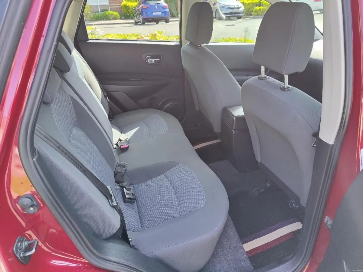 Nissan Qashqai 2012 - for Repair or parts - Image 4