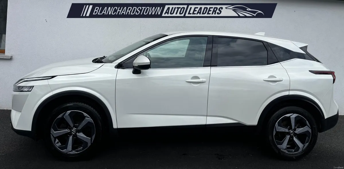 NISSAN QASHQAI 1.3 MHEV SV - Image 2