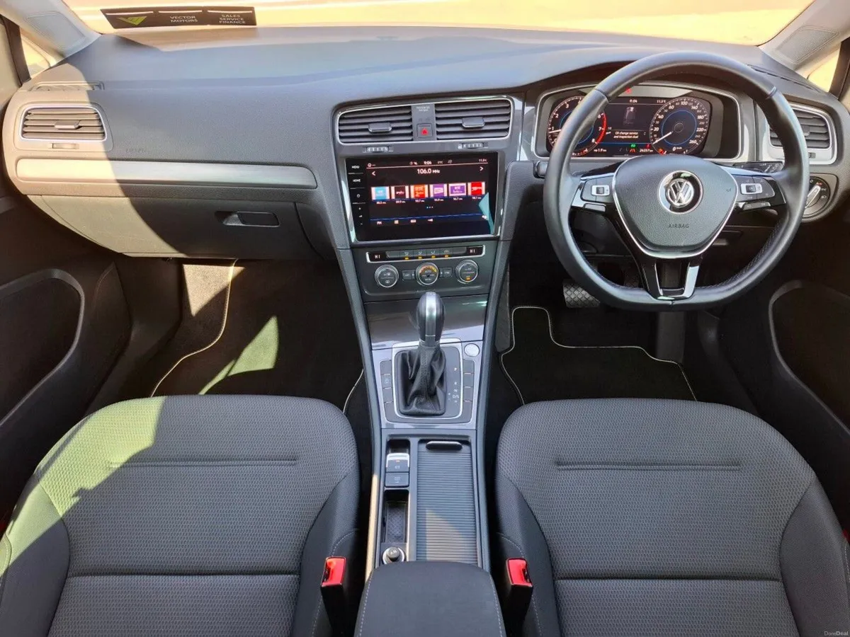 Volkswagen Golf 1.2 PETROL AUTO DIGITAL DASH NEW N - Image 2