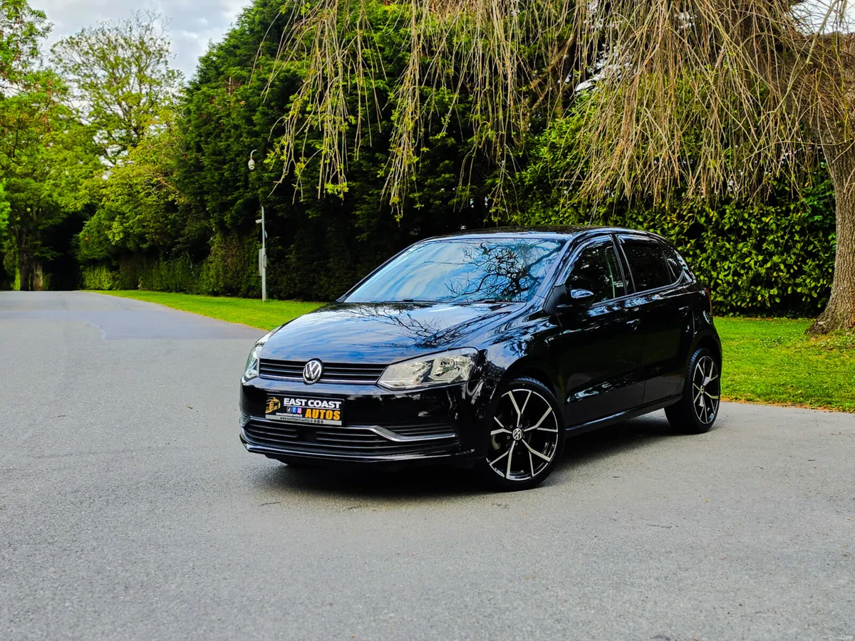 2017 Volkswagen Polo 1.2 Petrol Automatic DSG Comf - Image 1