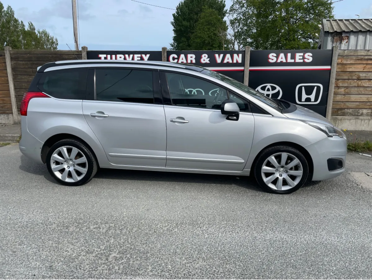 Peugeot 5008 1.6 HDI BLUE 120 ALLURE 5DR 120BHP - Image 3