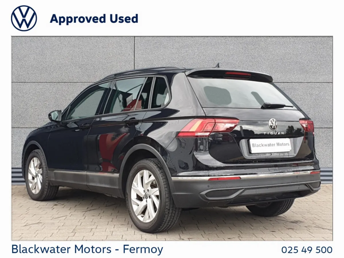 Volkswagen Tiguan 2.0TDI 122BHP LIFE - Image 4