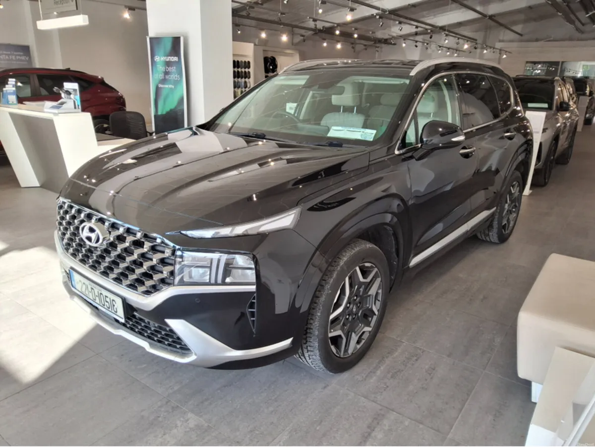 Hyundai Santa Fe EXEXUTIVE 4WD **PLUG IN HYBRID** - Image 4