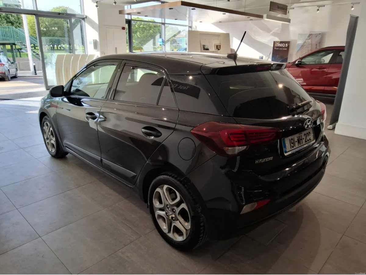 Hyundai i20 ACTIVE DELUXE PLUS 5DR - Image 4