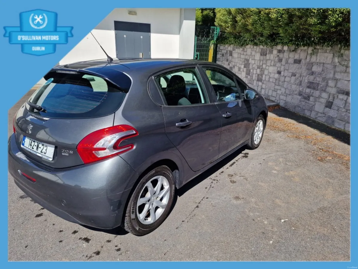 Peugeot 208 / 2014 / 1.4 DIESEL / AUTOMATIC - Image 4