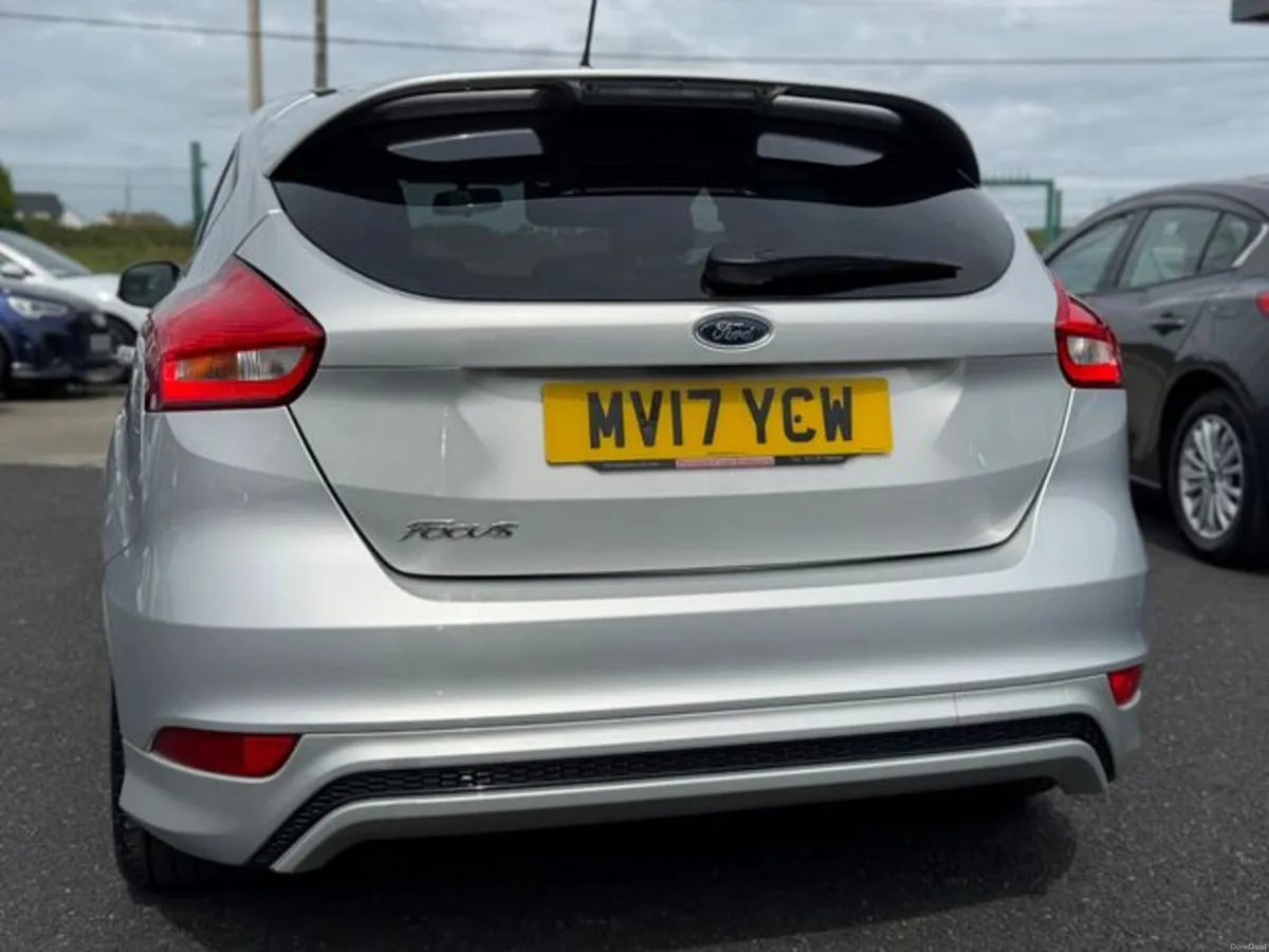 Ford Focus ST-LINE TDCI - Image 4