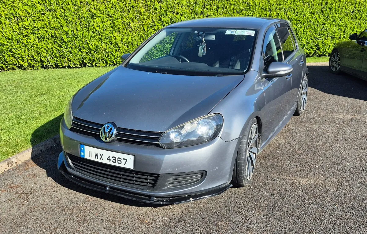 Volkswagen Golf 2011 - Image 2