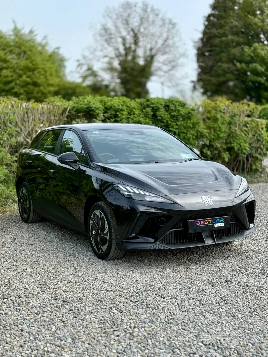 2024 MG4 EV 51kWh SR Excite Automatic EV - Image 2