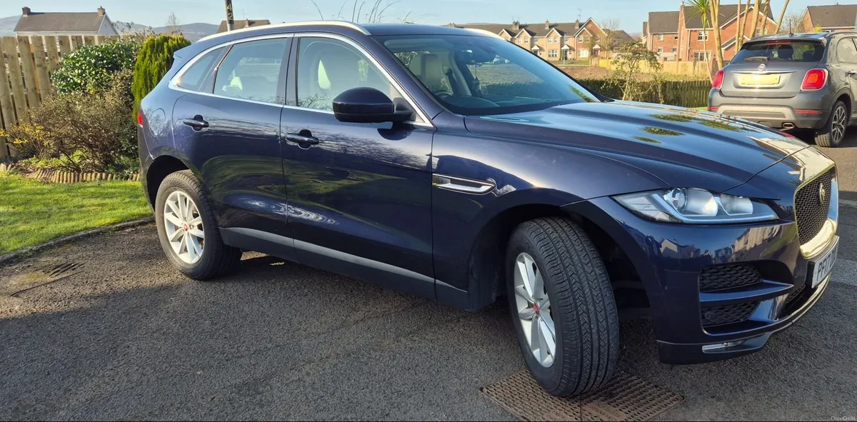 Jaguar F-Pace 2017 - Image 1