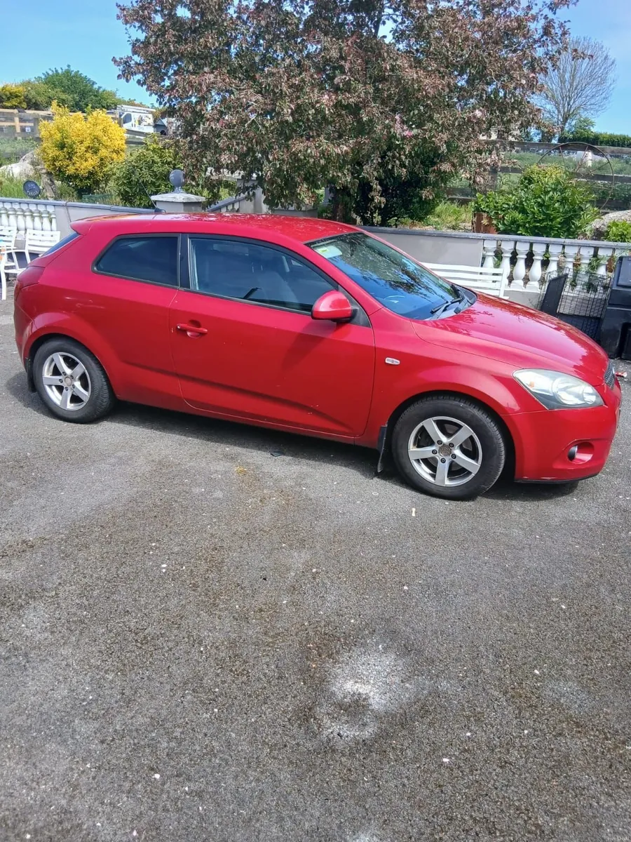 Kia Ceed 2008 - Image 2