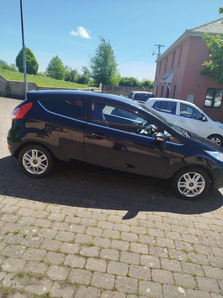 Ford Fiesta 2013 - Image 4