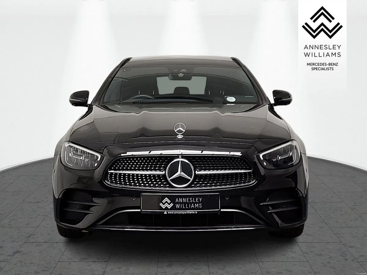 Mercedes-Benz E-Class E300 de AMG Line Premium + E - Image 3