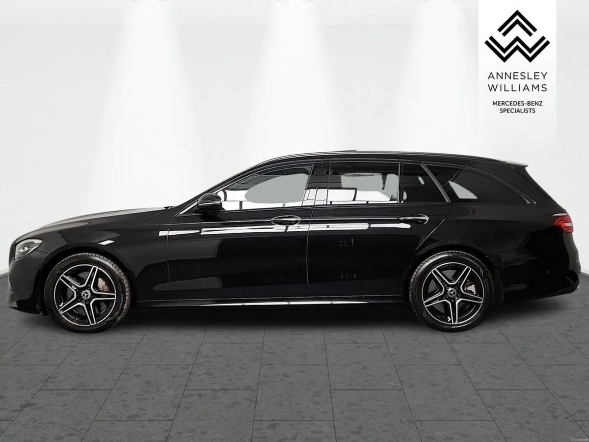 Mercedes-Benz E-Class E300 de AMG Line Premium + E - Image 5