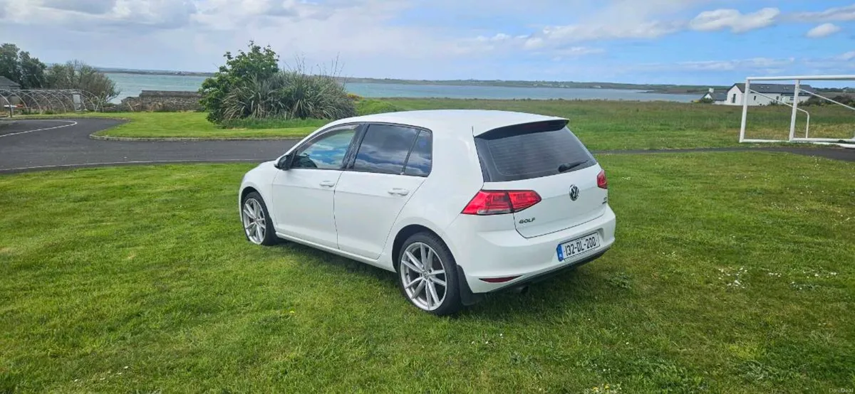2013 Volkswagen Golf - Image 4