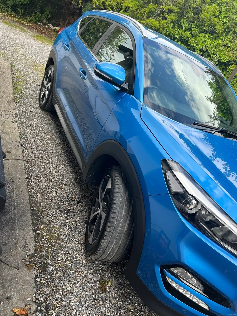 Hyundai Tuscon automatic - Image 2