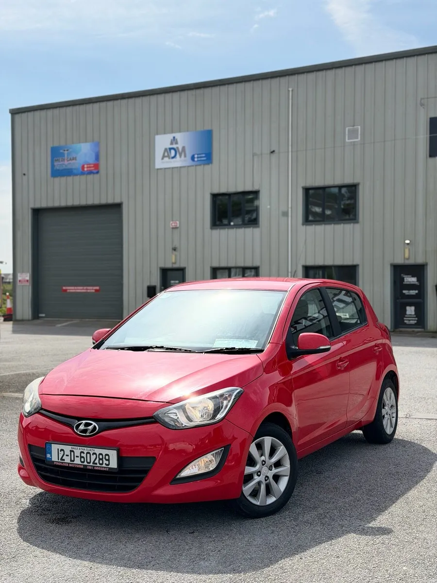 Hyundai i20 low mileage nct&tax - Image 3