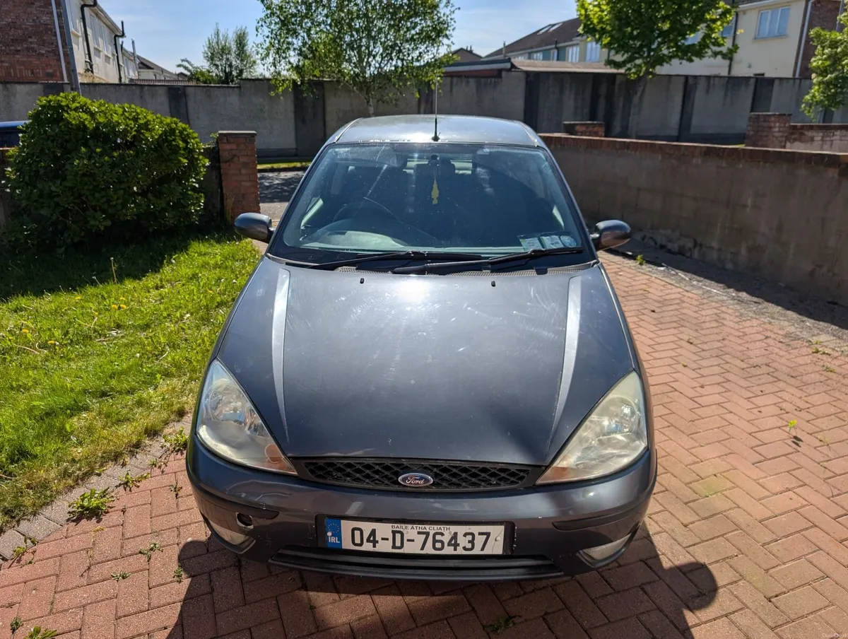 2004 Ford Focus 1.6 Zetec Automatic – 3 Door Hatch - Image 2