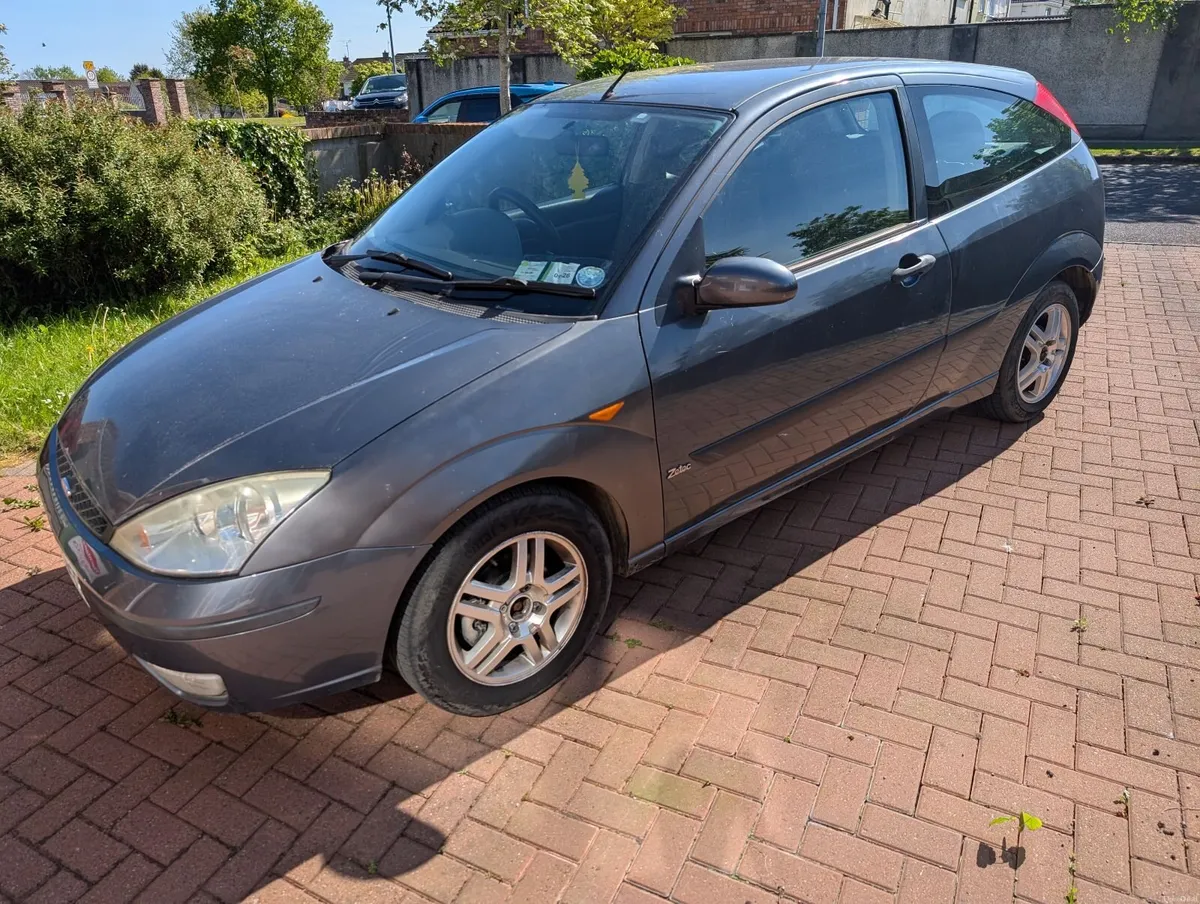 2004 Ford Focus 1.6 Zetec Automatic – 3 Door Hatch - Image 4