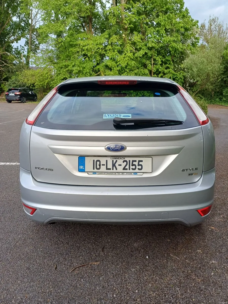 2010 Ford Focus - NCT 09/26 - Driving perfectly - Image 3
