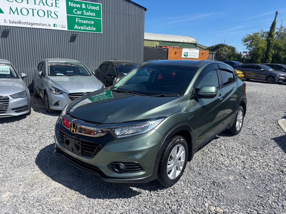 Honda Vezel 1.5 Auto Petrol Hybrid - Image 2