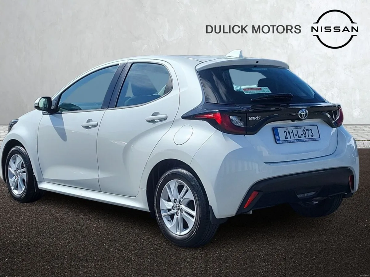 Toyota Yaris 1.0 5Dr Luna - Image 1