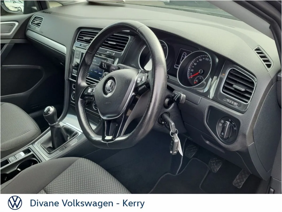 Volkswagen Golf TRENDLINE 1.0 TSI PETROL 115HP - Image 4
