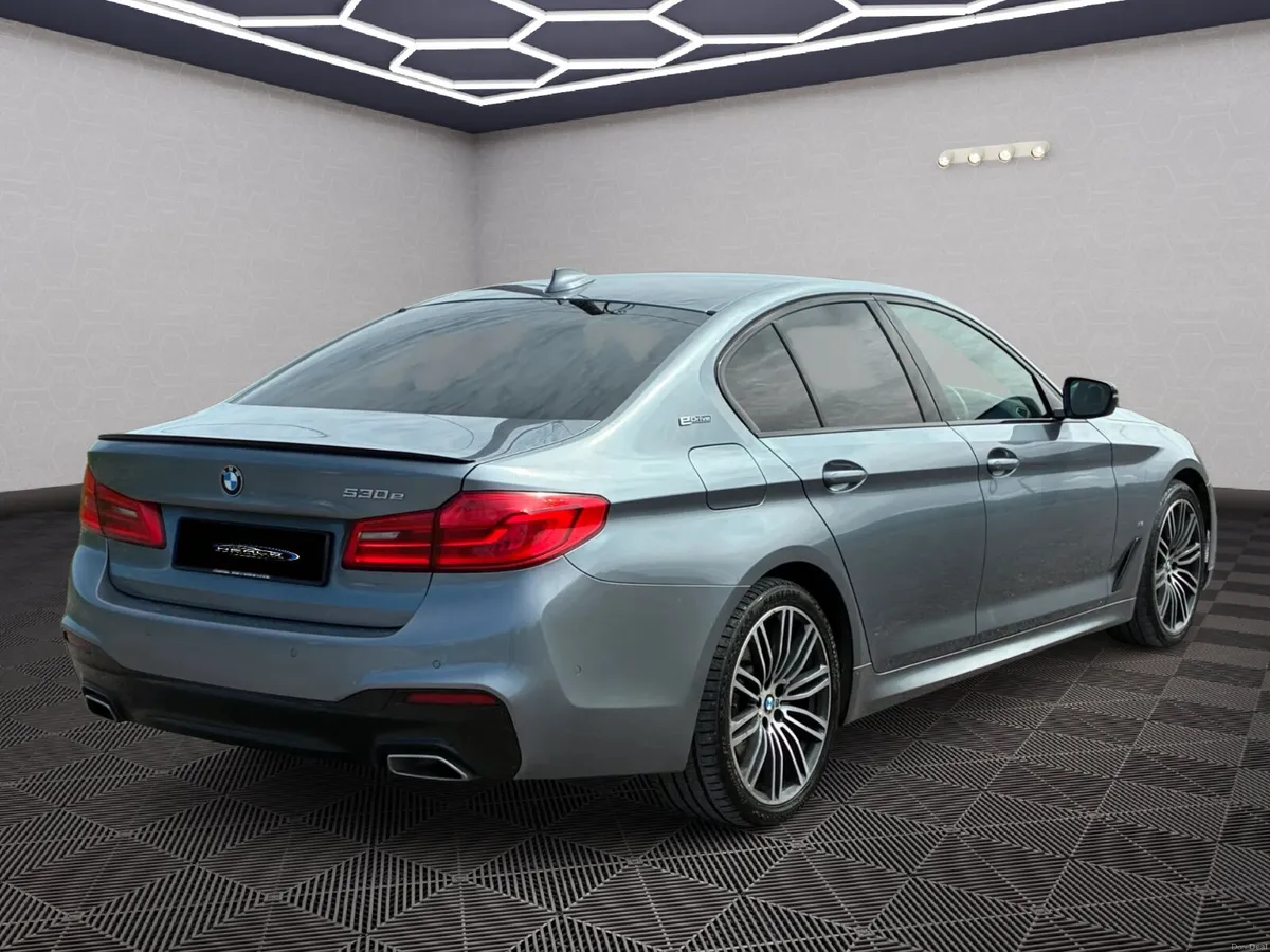 BMW 5-Series M-Sport - Image 4