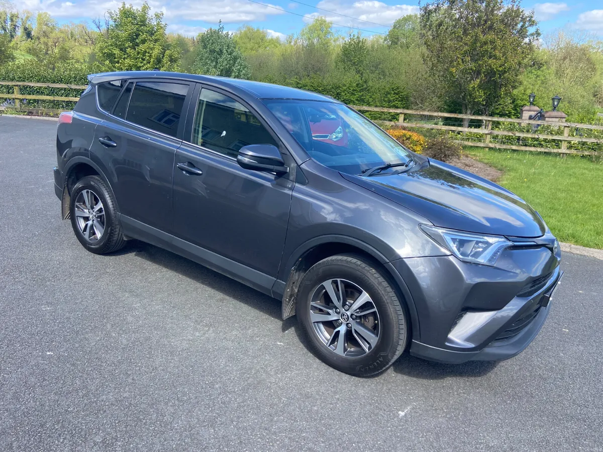Toyota RAV4 2016 2.0td - Image 1
