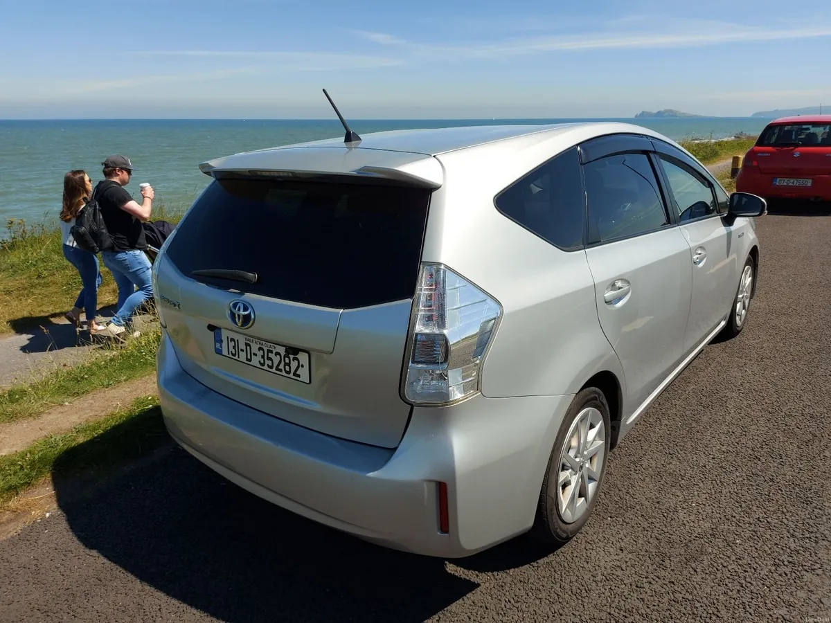 Toyota Prius  ALPHA 2013 HYBRYD - Image 6