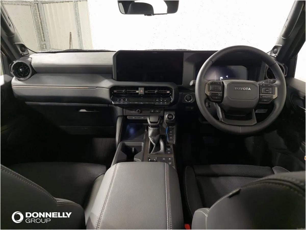 Toyota Land Cruiser Diesel Sw Invincible - Image 5